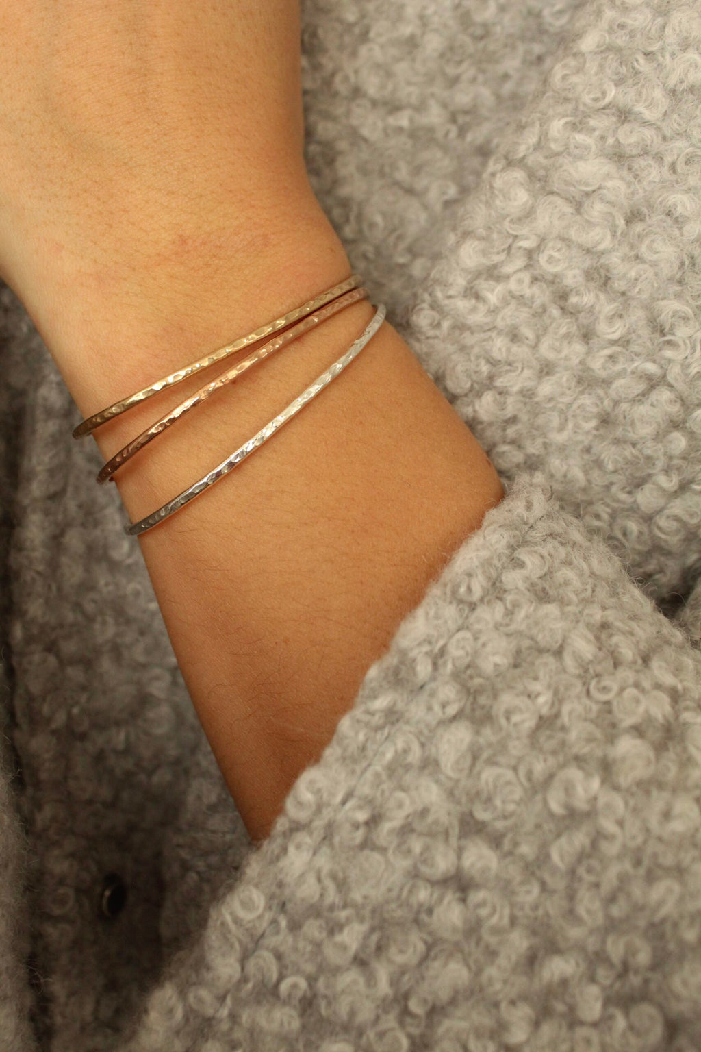 Stříbrný náramek Moon silk