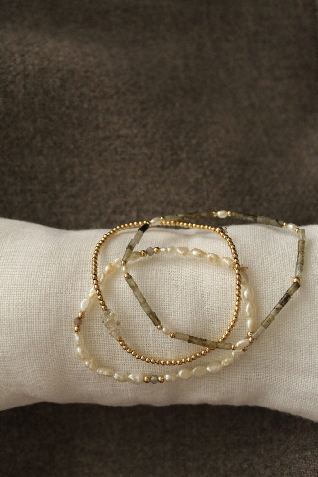 Náramek Perlový s achátem (gold filled)